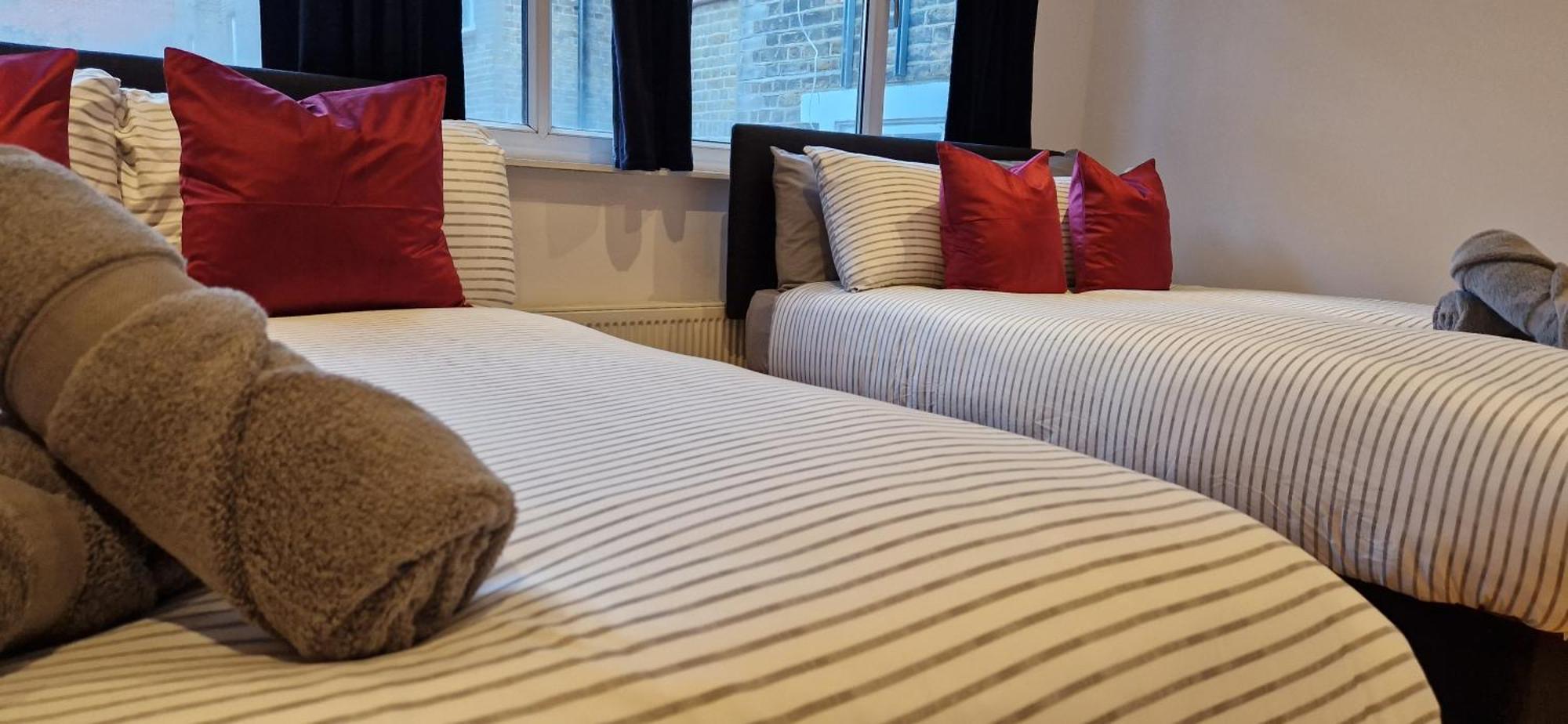 The Copper Fields Apartment London Bagian luar foto